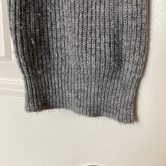 Brandy Melville Casey Quarter Zip Sweater - Picture 10 of 12